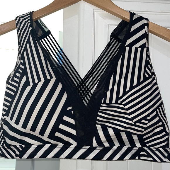 Victoria's Secret Other - Victoria’s Secret sport Bra